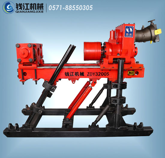 ZDY3200<a href=http://m.lensun.com.cn/1.html target='_blank'>全<a href=http://m.lensun.com.cn/ target='_blank'>液壓鉆機</a></a>